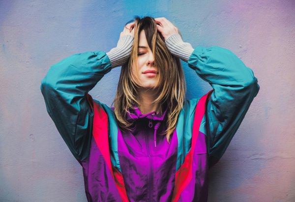 How to Coordinate a Paisley Print Maxi Dress with a Structured Blazer for Work?