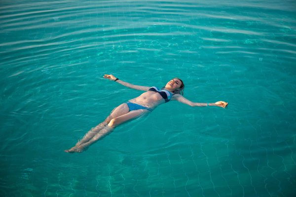 What's the Latest on AI-Enhanced Virtual Reality for Immersive Travel Experiences?